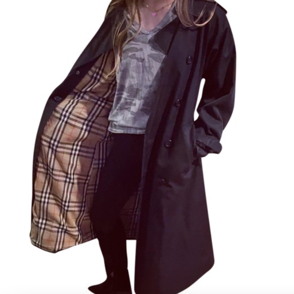 Black Burberry Trench, Size 6 Long *with liner*